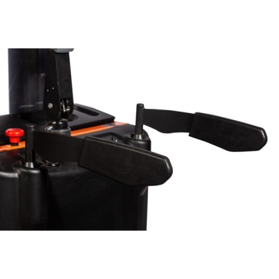 Штабелер электрический самоходный с платформой 2 т - 4,5 м Вилы: 1150 , АКБ Свинцово - кислотная, CL2045W SIBLINE